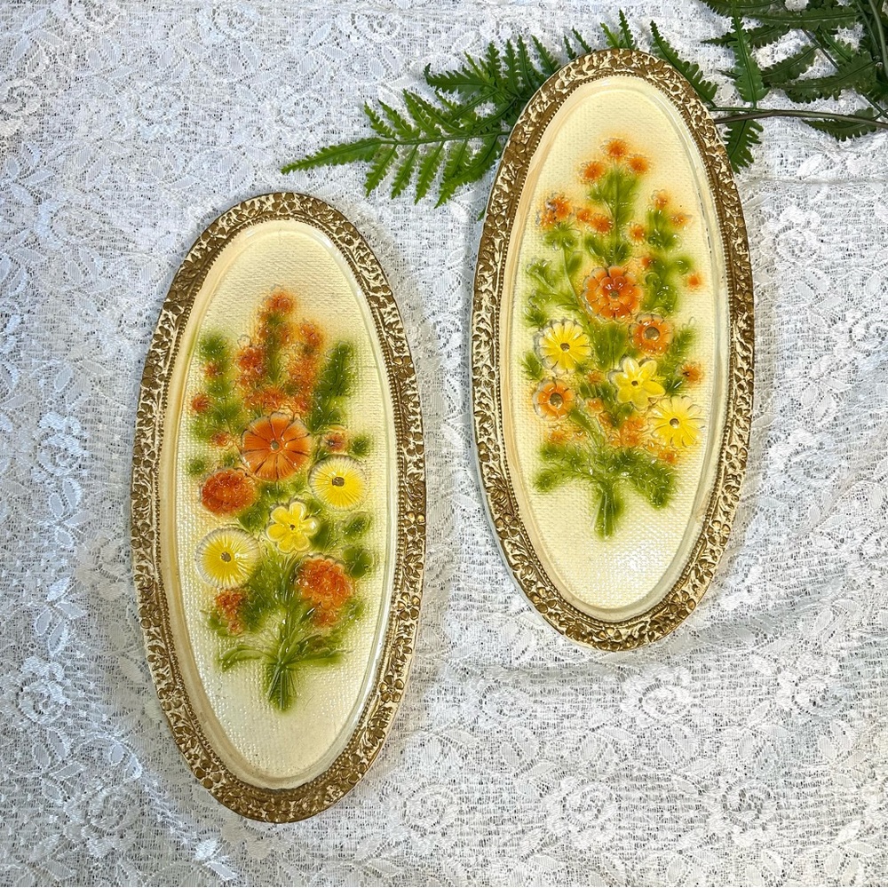 Vintage 1960’s Girotti 3D Floral Chalkware Wall Hangings 15.5” X 7”
